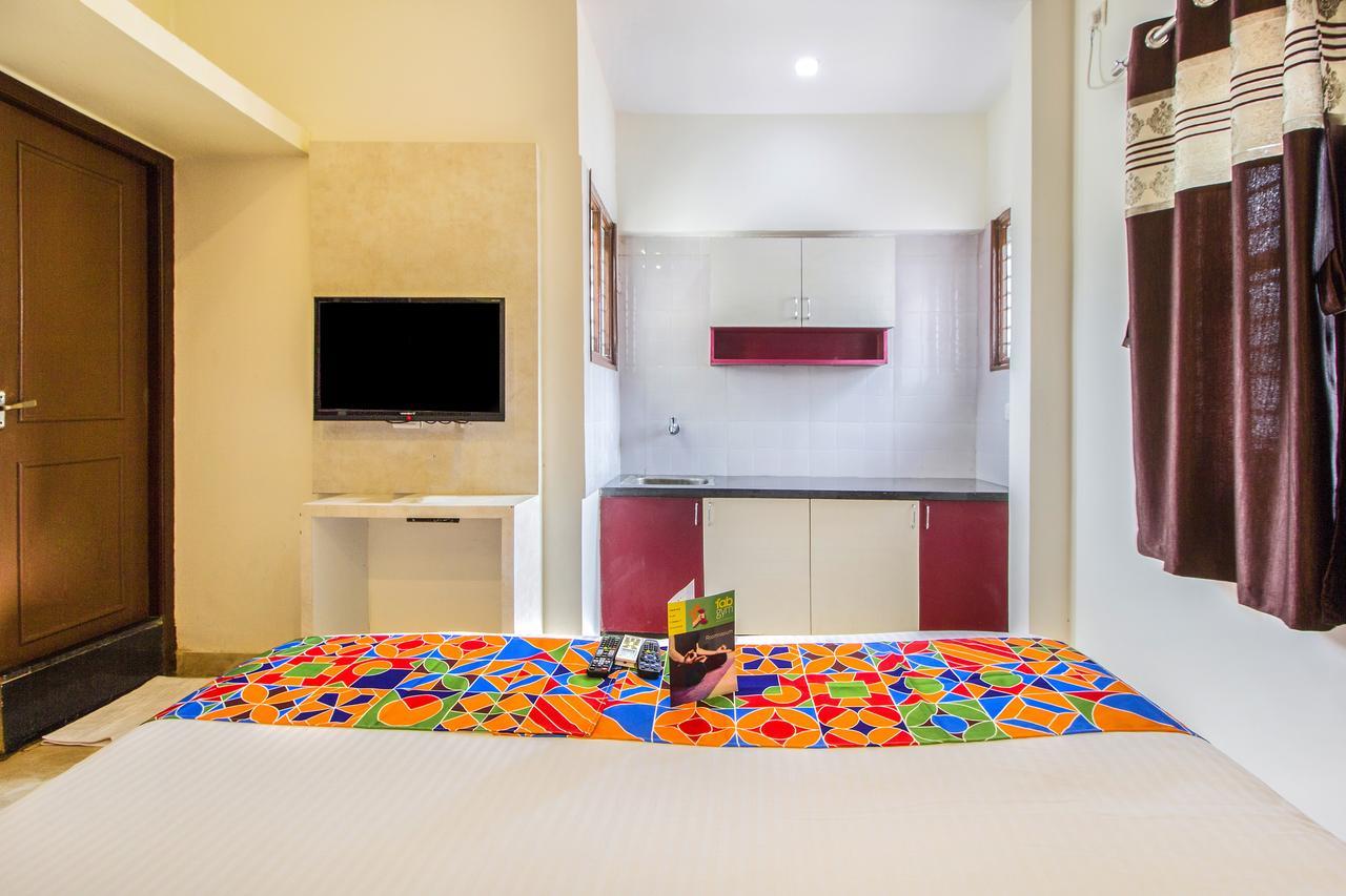 Fabhotel Crown Suites - Nr Sony Signals Bangalore Bagian luar foto
